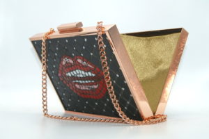 Wearable Art : Hot Lips mosaic minaudiere