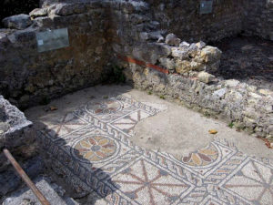 Grid pattern typical of the Aquitaine school of mosaics