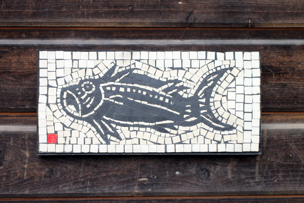 big fish on wood, mosaic by frederic lecut, 2022